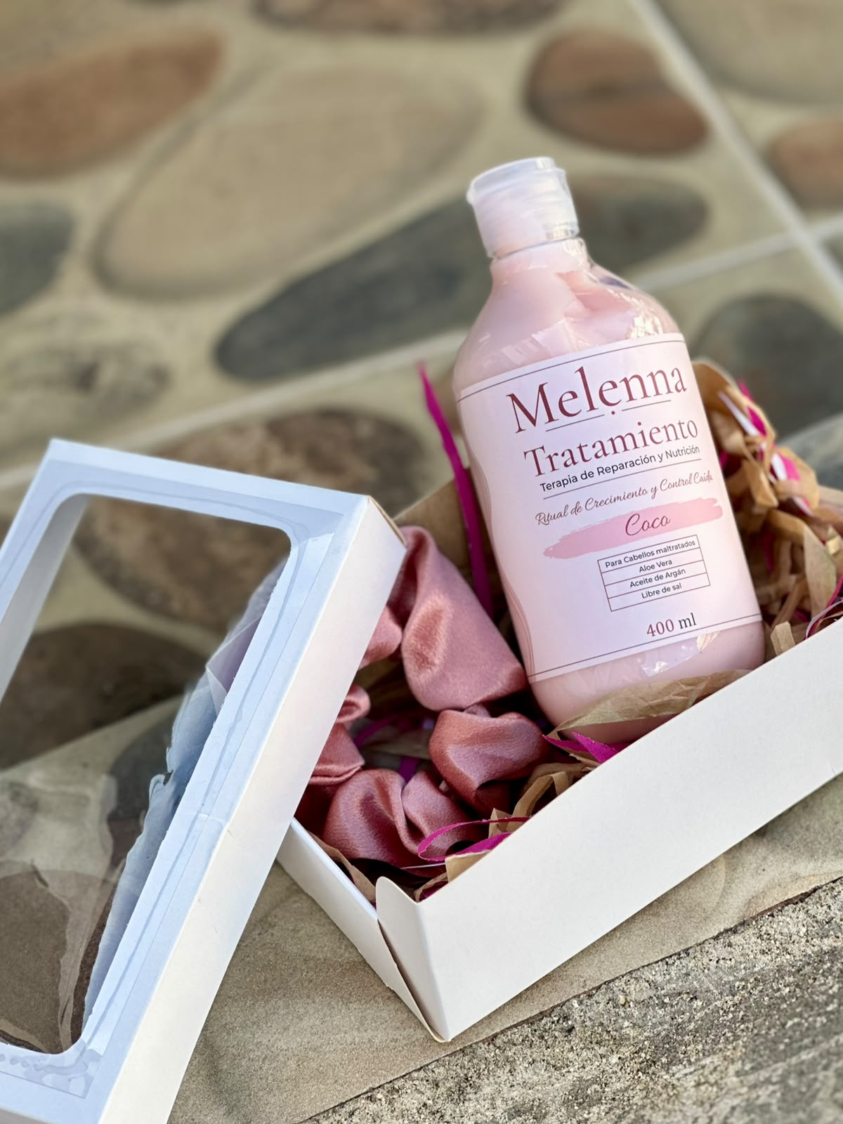 Kit de regalo Melenna con scrunchie